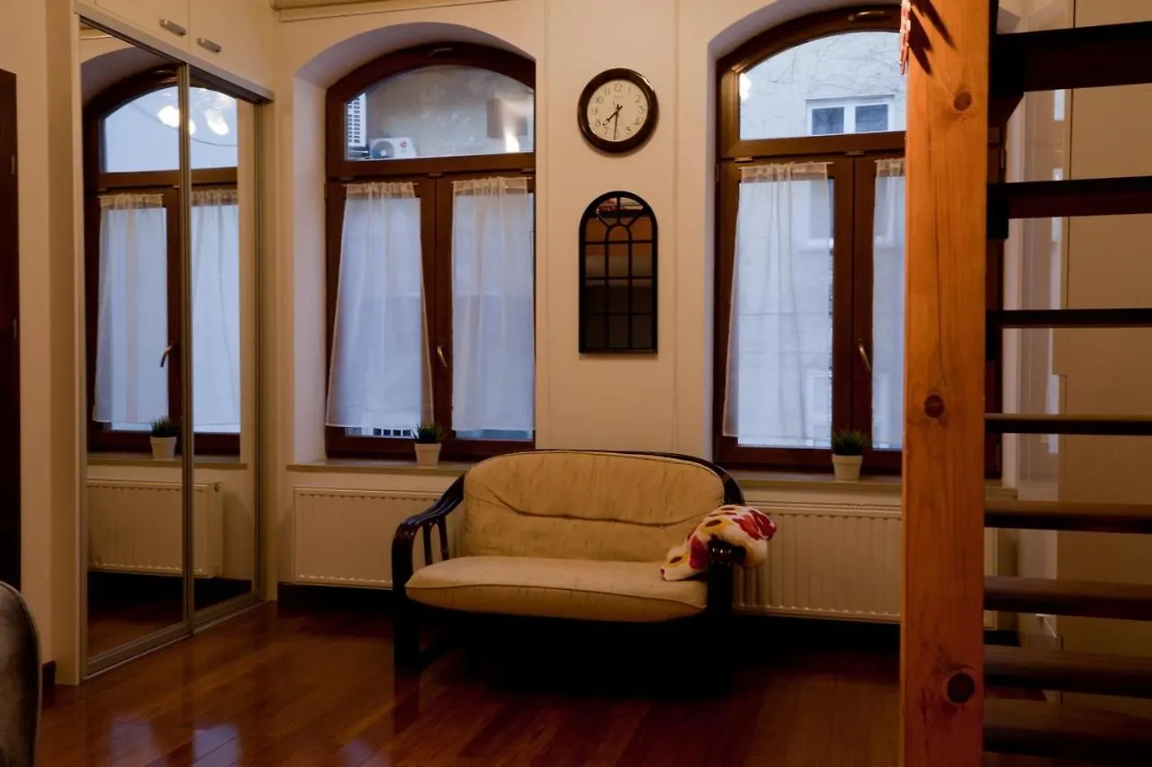 Magic Apartment Cracovia 0*,